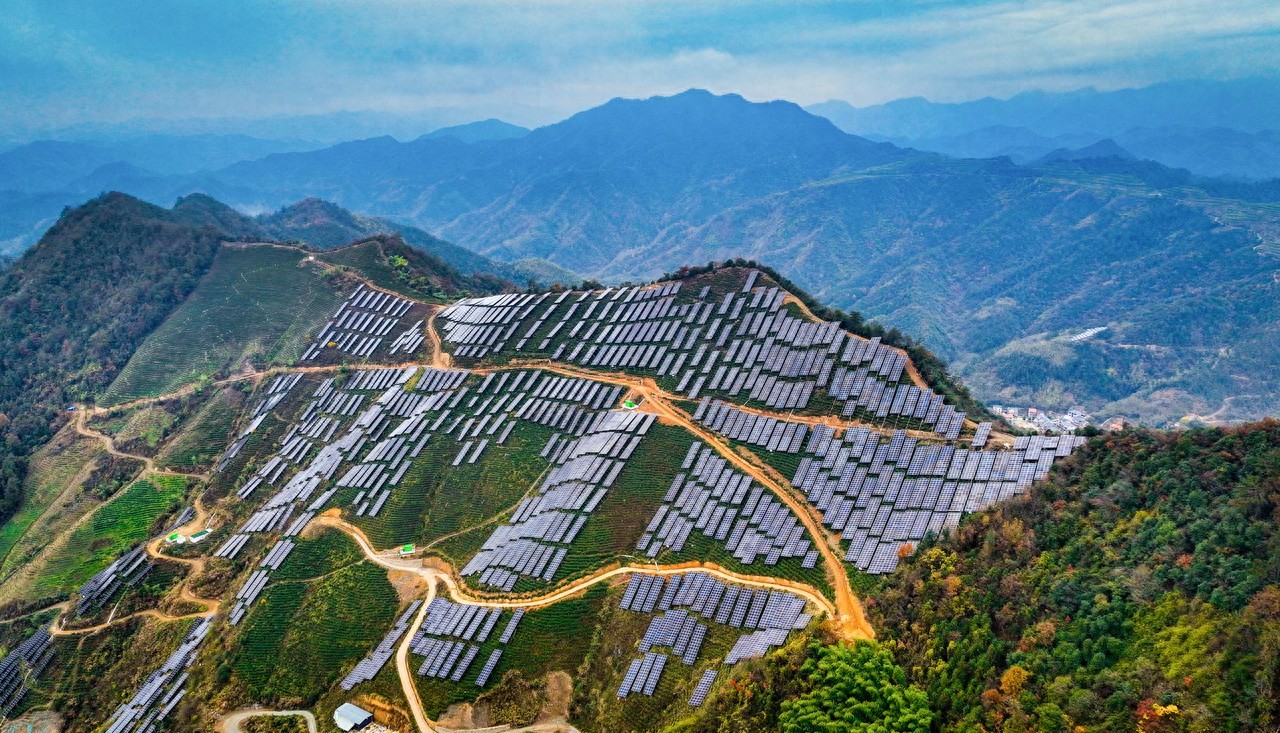 ����ͻ�ƺ����ٰ�̫����̫Դ��11MW��⻥����Ŀ��������